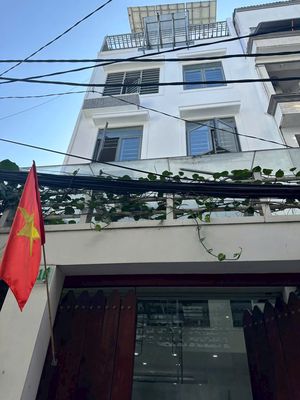 Cho thuê nhà 59/1b phạm viết chánh, q1 – 8pn, tm, full nt, 75tr