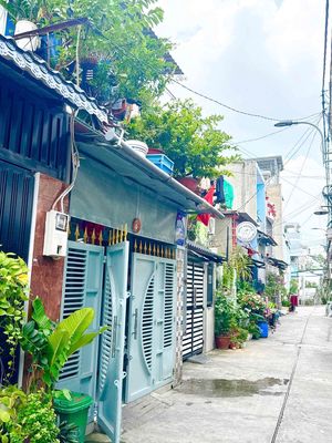413 // lê văn quới. 4 x 11,5m đúc 2 tấm, sổ hồng riêng, hoàn công