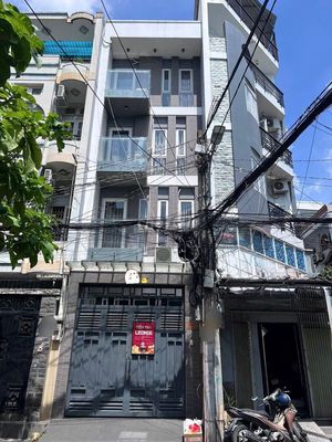 Bán nhà Tô Hiến Thành Q10 HXT 4 tầng 6PN 50m2 vuông A4