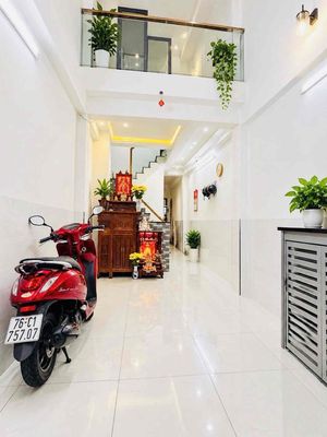 Bán nhà Văn Thân Q6 - 32m2 - Hẻm xe hơi - 3PN - chỉ 4 tỷ nhỉnh