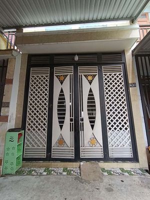 Bán nhà ngã tư Miếu Ông Cù