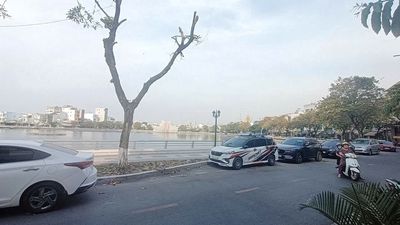 Cho thuê nhà mặt tiền Huỳnh Cương 3PN 3WC giá rẻ