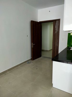 Bán căn hộ 2pn, sau lưng suối tiên