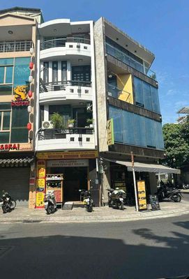 Cho thuê nhà mặt tiền đường Hoa Phương, Phú Nhuận