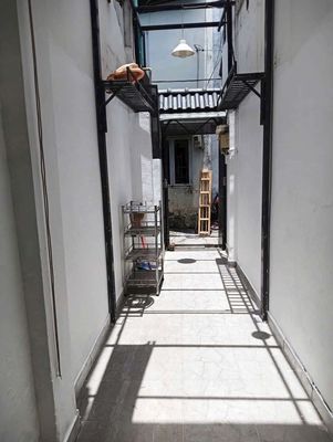 Cho thuê nhà Nguyên căn hẻm xe hơi 562/ Quang Trung P11 GV