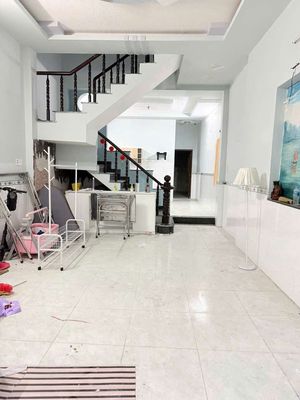 4x20m trệt lầu 4pn 3wc Ng Thị Búp mới sơn thoáng mát