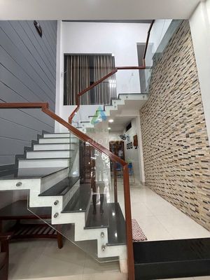 Cho thuê nhà 2 tầng nguyễn thành ý - 2pn full nội thất