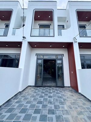 Nhà ngay phường phước tân- ngay sân golf-khu vực không ngập nước