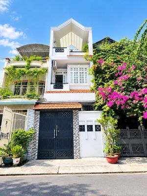 Cho thuê nhà kinh doanh đường số 20_3 tầng 4pn_khu an ninh_dân trí