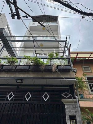 Nhà 4*10 trệt 2 lầu sân thượng cực rẻ