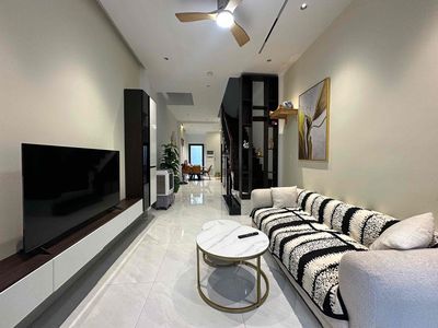 Cho thuê nhà kiệt trần đình tri- gần biển, liên chiểu. gồm: 4pn, 3vs