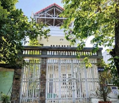 Nhà mặt tiền đường số - view sông công viên kdc phú mỹ quận 7.