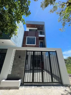 Nhà 3 tầng sân oto full nội thất
