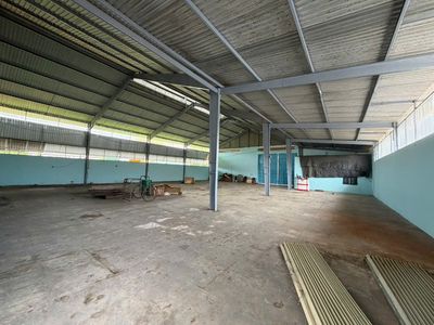 Cho thuê Kho Xưởng 700m2 Bình Chánh. Đường xe Container 24/24 — ảnh 1