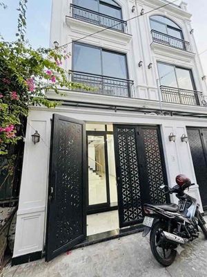 Hiếm-nhà mới tinh 4pn-5wc đối diện vạn phúc city ql13 hiệp bình phước