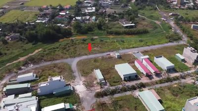 Đất ngay chợ Rạch Kiến