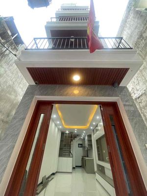 Nhà lai xá 100m ra chợ quốc lộ 32