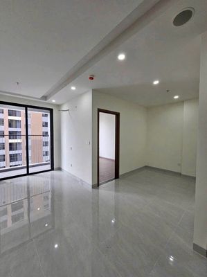 Cần bán căn 1 phòng ngủ tầng 15 giá 1.95 tỷ bao bảo trì a&t sy garden