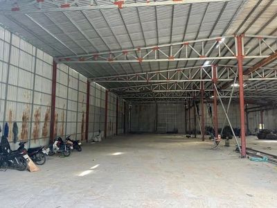 Kho 550m2 gần hoàng văn thái- điện 3 pha công suất lớn
