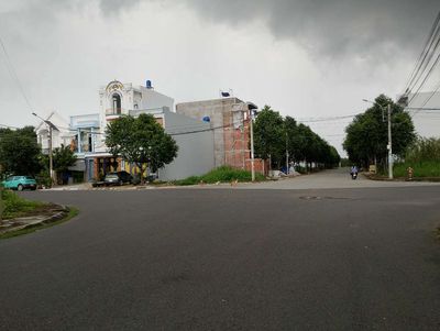 Nhà. lâu, KDC Đặng Huỳnh, TT. Cần Giuộc, giáp TP.HCM.