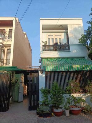 Nhà 1 lầu 8x21 hẻm xe tải / Phạm Thị Giây