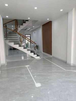 cho thuê nhà nguyễn Văn Yến 4PN, 6WC giá 18tr