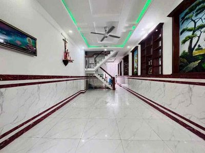 Trệt 3 lầu 4*15; 4pn 5wc sân thượng đg xe tải