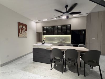 Bán nhà 3 tầng đường nguyễn sắc kim,hòa xuân full nội thất