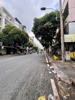 Cho thuê căn góc 2 mặt tiền – lãnh binh thăng. diện tích : 5 x15m.