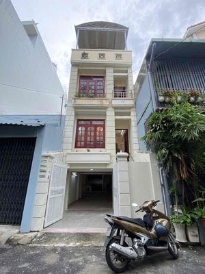 Nguyên căn hxt 4*18 Hoàng Hoà Thám, 3pn 3wc ( 1trệt 2lầu sth ), T Bình