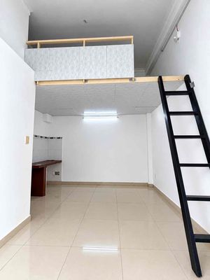 Mặt bằng có gác ở lại - hẻm ô tô - điện nước nhà nước