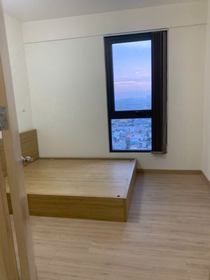 Cho thuê CH Aurora nội thất gần như đầy đủ, 2PN/2WC chỉ 12tr, view đẹp