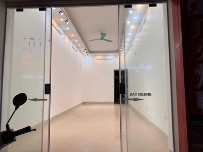 cho thuê nhà tầng 3 mặt phố Lạc Trung 60m2 T3 giá 7 triệu/1th 2 thoang