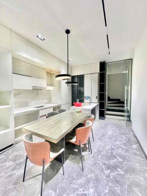 Cho Thuê Nhà Đẹp Sẵn Nội Thất gần Tân Phú
