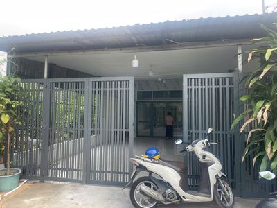 Bán Gấp nhà hẻm 1/ Lê Minh Nhựt - Củ Chi, 200m2, 890 triệu. Sổ hồng