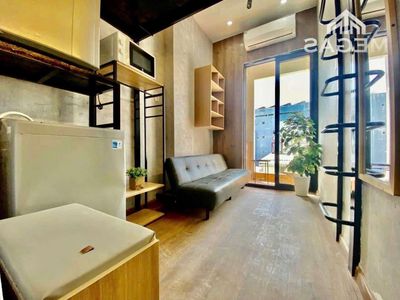 Duplex_ban công_thang máy_hầm xe rộng_ngay quận 1