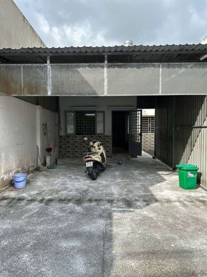Nhà Ở Làm Khó 8x20 xây4x16 1pn 1wc