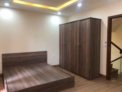 9,5 tỷ Park Riverside 75m2, 1T 2L, có nội thất, sổ hồng, an ninh
