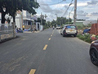 Bán lô mặt tiền đường nhựa quang châu