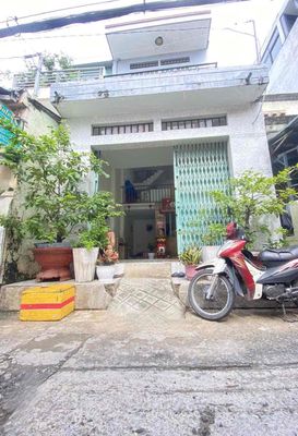 Bán nhà Tân Hoà Đông Bình Tân giá 3,7 tỷ 3 tầng 4,5 x 10 hẻm xe hơi