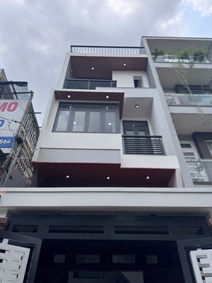 cần bán gấp nhà đẹp ở liền