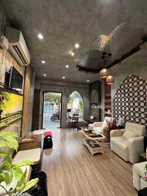 Mặt tiền hồ hảo hớn - gần phố tây bùi viện - chợ bến thành quận 1
