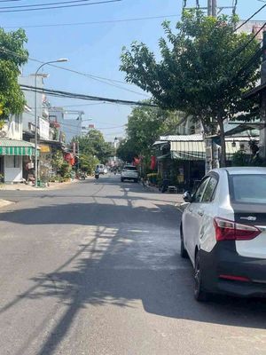 4m*18m - 1 lầu - mặt tiền nguyễn thị thơi+ gần chợ giãn dân