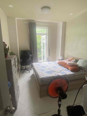 nhượng lại hợp đồng thuê căn hộ 2pn chỉ tính điện nước