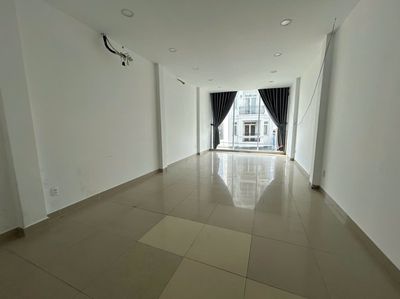 văn phòng cty D5 gần đh ngoại thương dt từ 60 -176m2