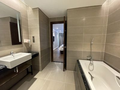 Chủ nước ngoài cần bán căn hộ góc 1pn tại altara luxury đà nẵng