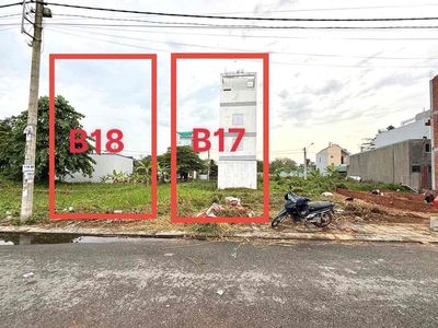 Ngộp - 2 nền liền kề ngay chợ long phước - 2.8 tỷ/56m2