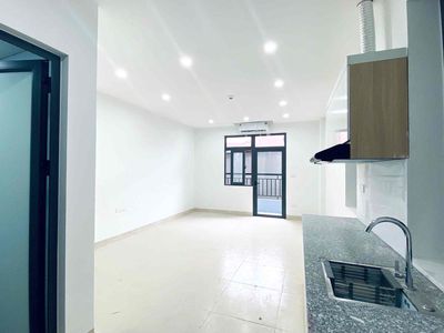 Nhà mới full đồ ban công siêu thoáng ngay phố quan hoa - cầu giấy