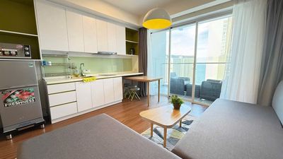 Cho thuê căn hộ studio ngắm biển tầng 20 ngay trung tâm Nha Trang