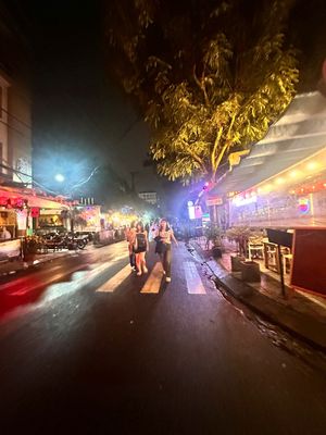 Cho thuê nhà 3 tầng có mặt bằng kinh doanh đường ngô thì sĩ